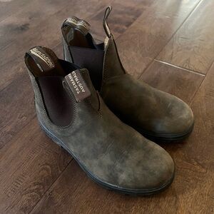 Blundstone Rustic Brown Chelsea Boots